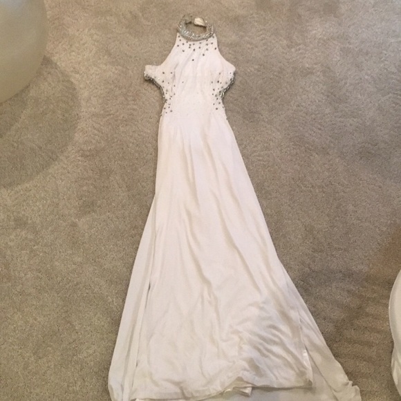 Dress - Picture 1 of 4